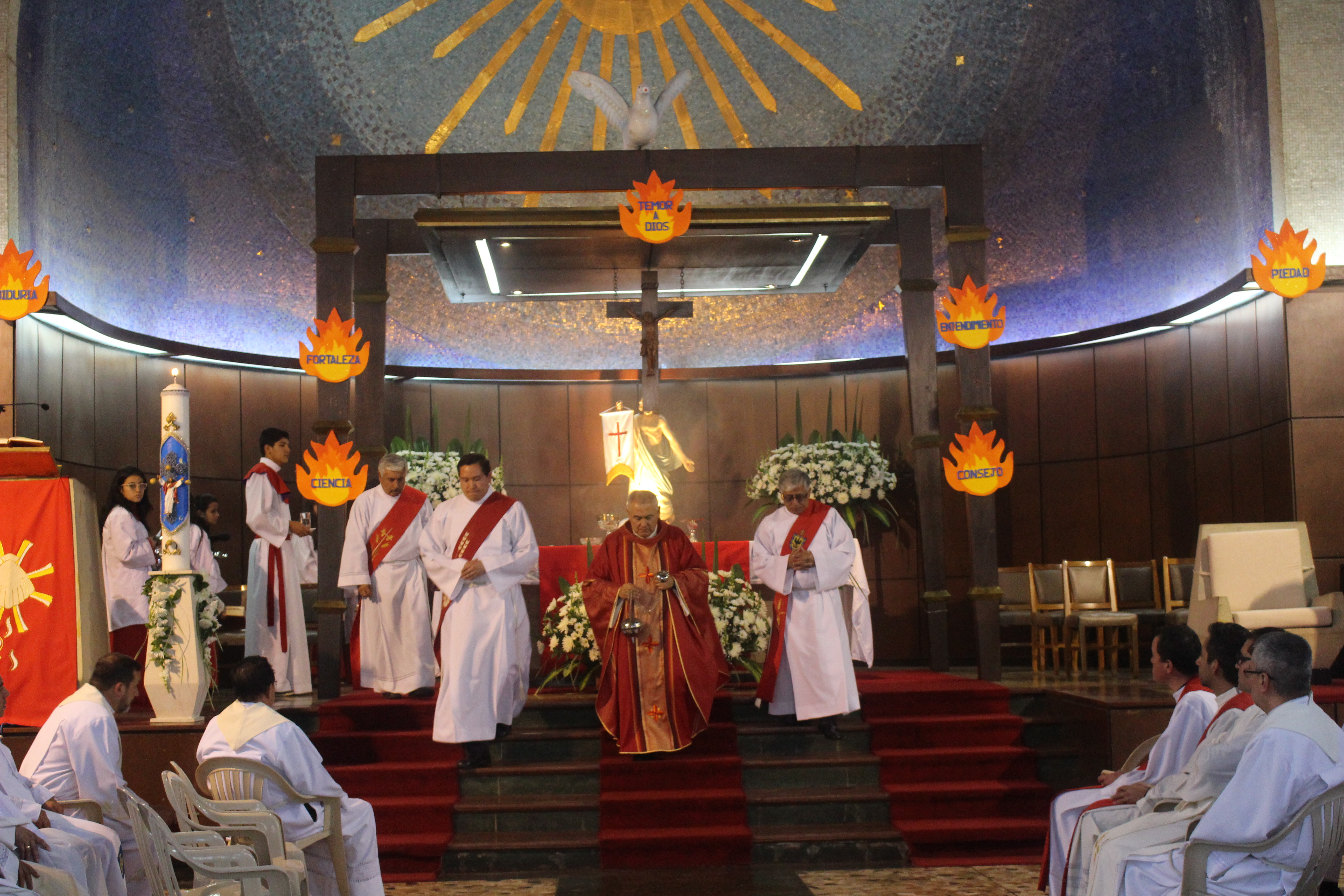 https://arquimedia.s3.amazonaws.com/20/visitas-pastorales/img-5211jpg.JPG